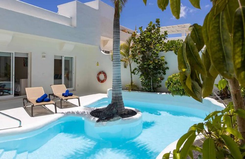 Geafond Villa | Vacation Home "Villa 103" with Mountain View, Pool & Wi-Fi