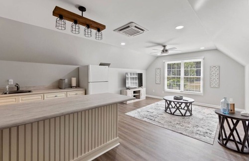 Westport Apartment | Vacation Home w/Private Dock, Hot Tub, Pets OK