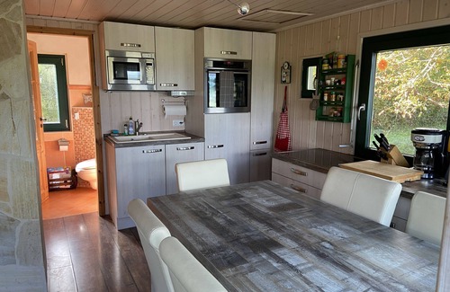 Saalfeld-Saale Cabin | Vacation home with fairy-like view and wood-burning stove