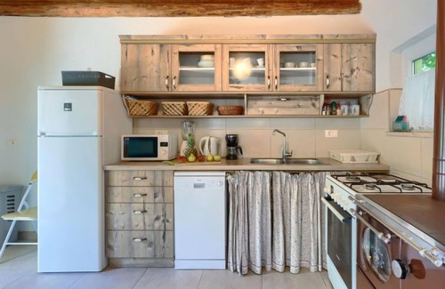 Bubani House | Vacation home Ana by Interhome