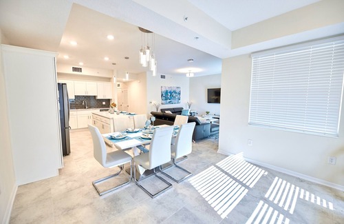 Kissimmee Condo | Vacation Meadows - Storey Lake By Shine Villas 710 2 Bedroom Apts