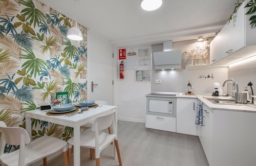 Punta del Hidalgo Apartment | Vacation 'Mini Casa Azul' with Sea View and Wi-Fi