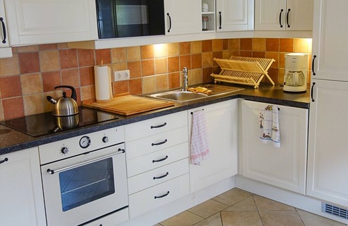 Waabs Apartment | Vacation on the manor - beautiful large apartment near the Baltic Sea