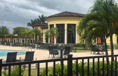 Gran Paradiso Condo | Vacation Rental Minutes From the World Famous Gulf Coast
