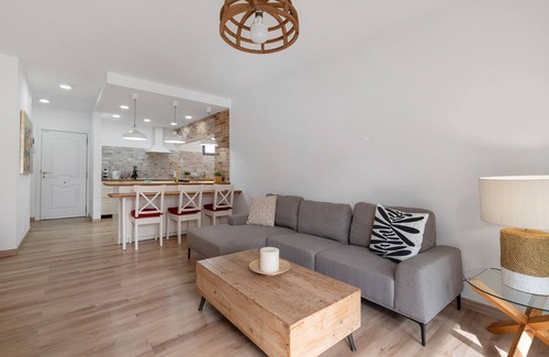 Playa Honda Villa | Vacation Villa 'Berkana De Lujo Con Piscina' with Private Pool, Wi-Fi and Air Conditioning