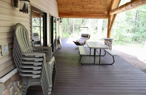 Lewiston House | Vacationland Lodge Su