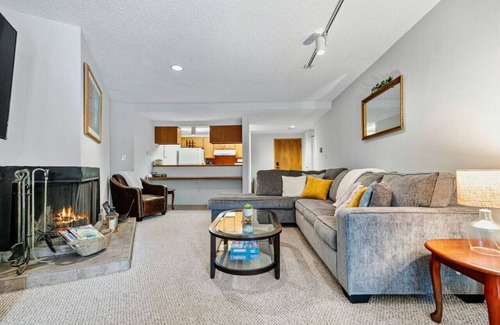 Vail Apartment | Vail Home Hot Tub On Bus Line 5 Minutes To Slopes