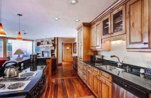 Vail Resort | Vail Spa Condominiums, Concierge, Indoor Pool, Steam Room