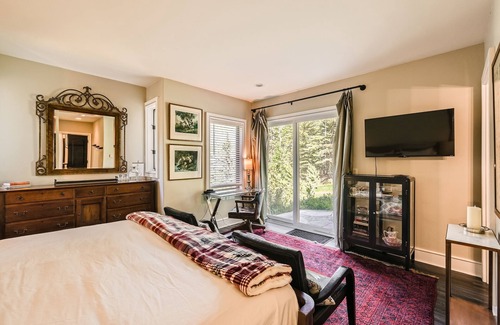 Vail House | Vail Valley Drive Golf Course Single Family Home