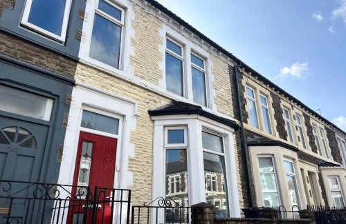 Splott Apartment | Vale House by Switchback Stays