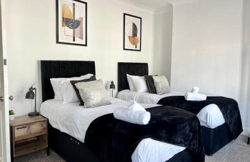 Splott Apartment | Vale House by Switchback Stays