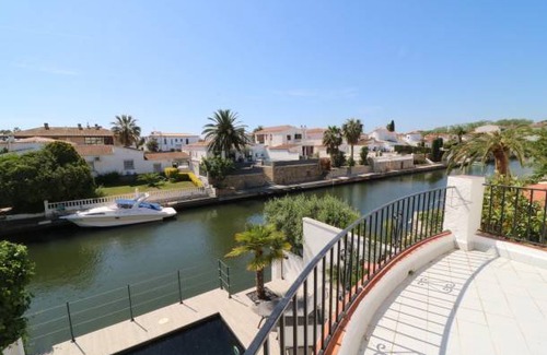 Castello d'Empuries House | VALIRA 20D - Belle villa avec piscine sur canal