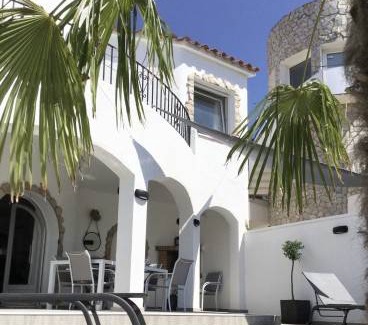 Castello d'Empuries House | VALIRA 20D - Belle villa avec piscine sur canal