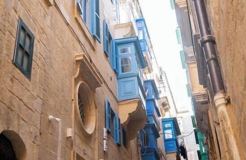 Madliena Apartment | Valletta City Suites (Grand Harbour Suite)