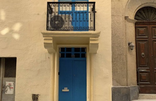 Valletta Apartment | Valletta Studio-Hosted by Sweetstay