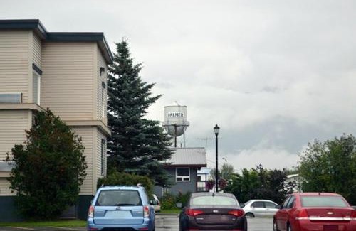 Palmer Hotel | Valley Hotel & 24/7 Open Cafe