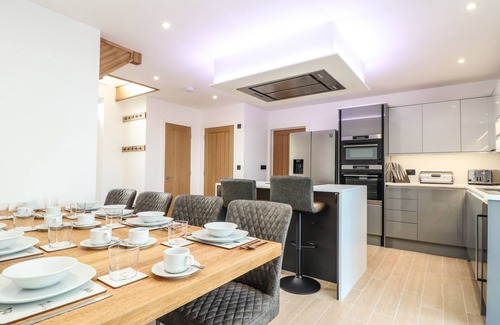 Mullion Cottage | VALLEY VIEW, pet friendly, luxury holiday cottage in Mullion