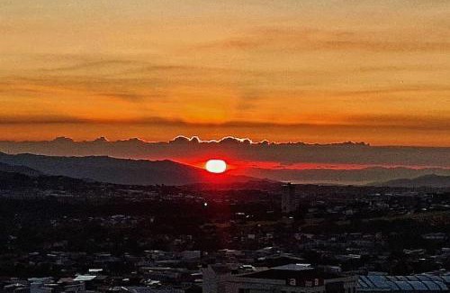 Rincon de Sabanilla Apartment | Valley Views -Cozy and Matchless Views of San Jose