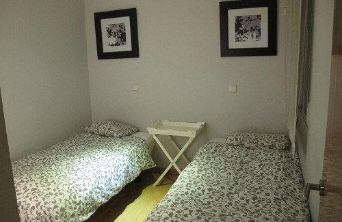Centro Apartment | Valverde IV Free Parking