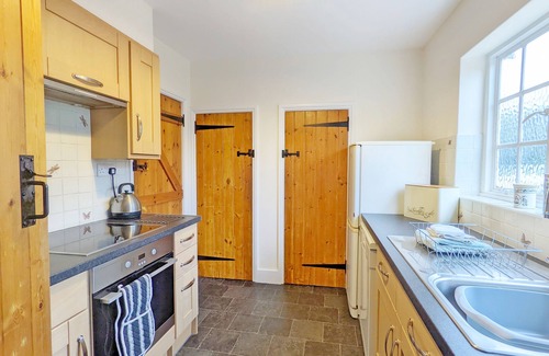 Offham Cottage | Vane Cottage - Lewes - a country house that sleeps 4 guests in 2 bedrooms