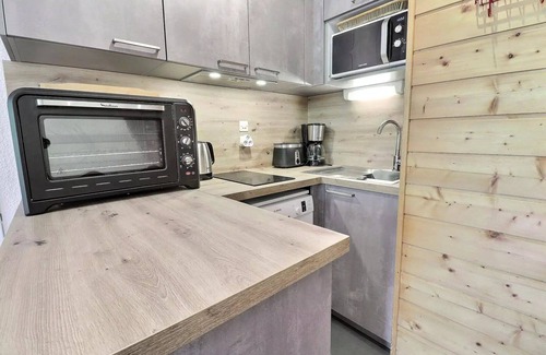 Meribel-Mottaret Apartment | Vanoise residence - 2 PIECES WITH HEAD MONTAGIN AT CALME, IDEAL FOR A FAMILY