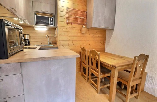 Meribel-Mottaret Apartment | Vanoise residence - 2 PIECES WITH HEAD MONTAGIN AT CALME, IDEAL FOR A FAMILY