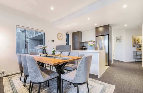 Docklands Condo | VAQUAY Anchor & Abode In Docklands