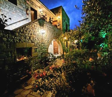 Kardamyli Hotel | Vardia Hotel