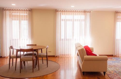 Povoa De Varzim House | Varzim Guesthouse