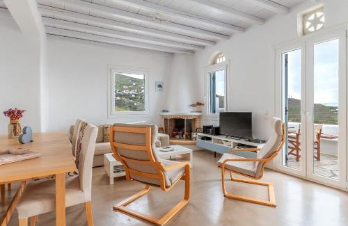 Tinos Town House | Vassilis Family Villa Tinos