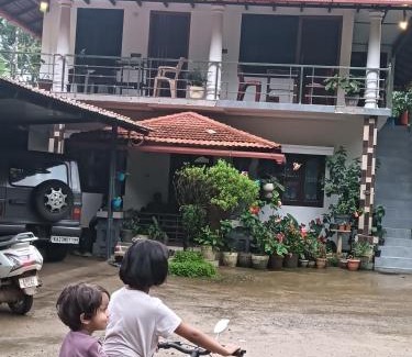 Madikeri House | Vasu estate stay