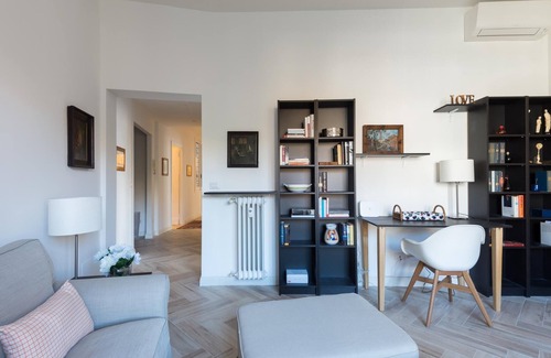 Quartiere XV Della Vittoria Apartment | Vatican Bright Two Bedroom Apartment