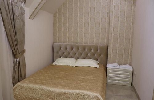 Chelyabinsk Hotel | Vector V