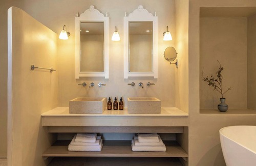 Megalochori Hotel | Vedema, a Luxury Collection Resort, Santorini