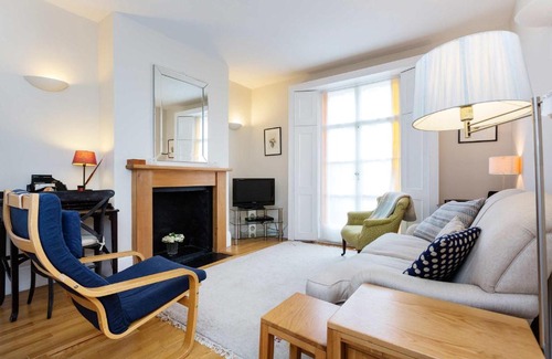 Avonmore and Brook Green House | Veeve - City Cottage