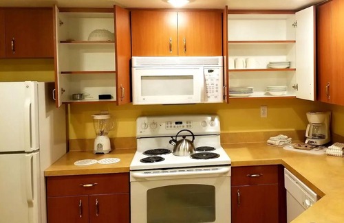 Enterprise Condo | Vegas Grandview Condo/Suite Sleep 4; 2-Night Min stay 952 USD Min Feb10th-13th