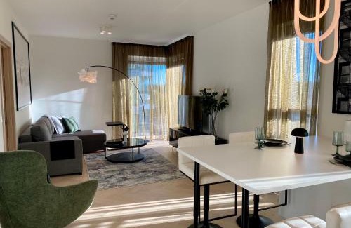 Kesklinn Apartment | Vektor Premium Apartment with Rooftop Garden & Free Parking