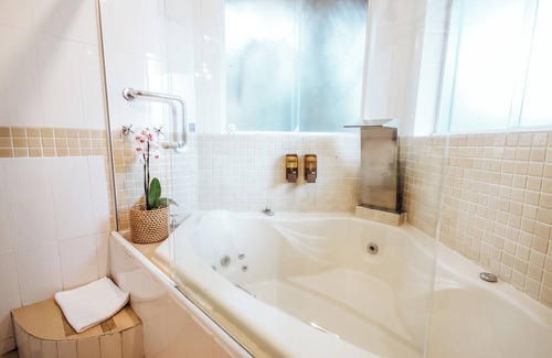 Ilhabela Hotel | VELINN Pousada Santa Tereza