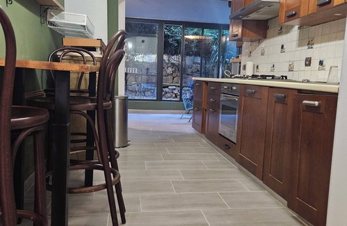 Les Baumettes Apartment | VELO APPARTEMENT BABY FOOT 3 VRAIES CHAMBRES 1 MINUTES DE LA MER JARDIN VERANDA