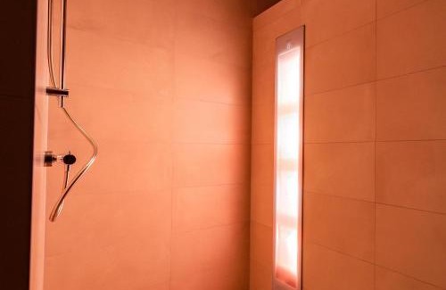 Wekerom Villa | Veluwe Villa met Binnenzwembad & Wellness - 12 personen - Resort Valley