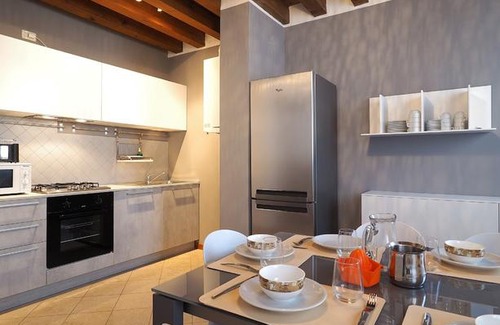 Cannaregio Apartment | Venetian Style 2