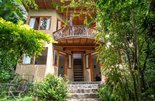 San Marcos La Laguna Cabin | Venga Atitlan