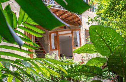 San Marcos La Laguna Cabin | Venga Atitlan