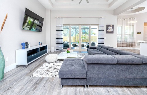 South Venice Villa | Venice 3-bedroom Villa with Pool