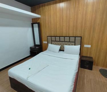 Ambavna Hotel | Venkatessh Puram Family Resort