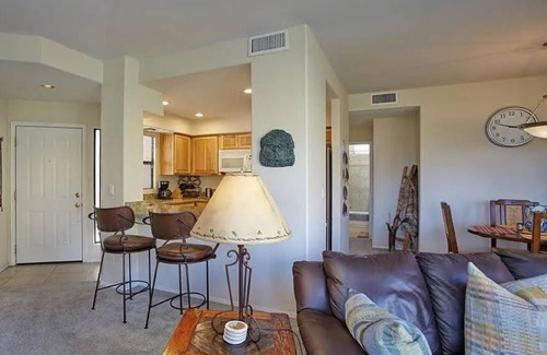 Tucson Condo | Ventana Canyon Luxury Condo - Panoramic Mtn Views, 2000 per month June - Aug