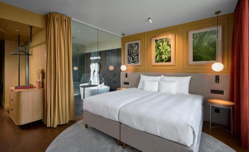 Belvaros - Lipotvaros Hotel | Verno House Budapest, Vignette Collection by IHG