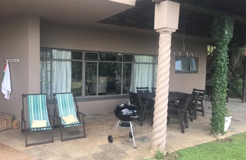 White River House | Versot "crazy about our place" in Afrikaans