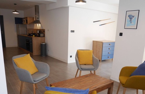 Les Deux Alpes Apartment | Very beautiful apartment of 167m2 opposite the slopes, Large terrace, 15/19 people