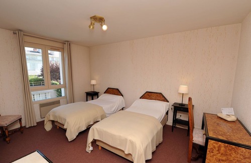 Saumur House | VERY BEAUTIFUL ROOM IN A SERVICED RESIDENCE